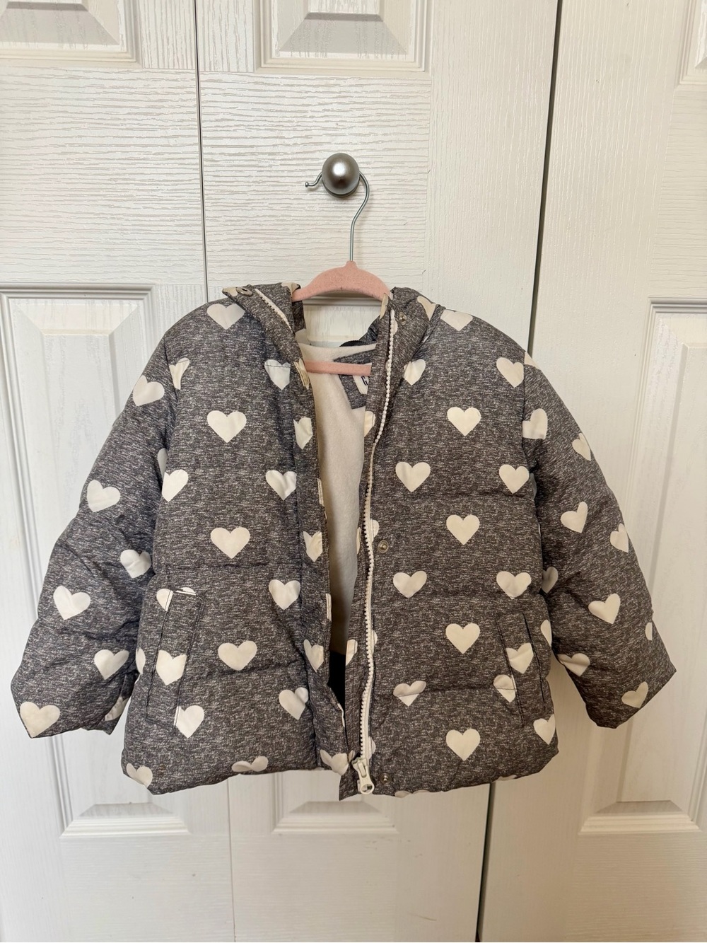 GAP Gray Puffer Jacket with White Heart Print